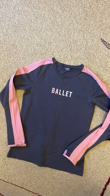 джинсы на девочку: Кофта на девочек возраст 12-13 лет мало одевали отличного — 1