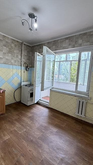 Недвижимость: 1 комната, 35 м², 106 серия, 3 этаж, Требуется ремонт — 2