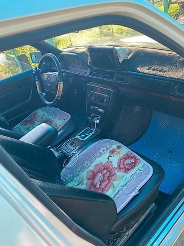 mazda 626 2 2: Mercedes-Benz W124: 1994 г., 2.8 л, Автомат, Бензин, Лимузин — 6