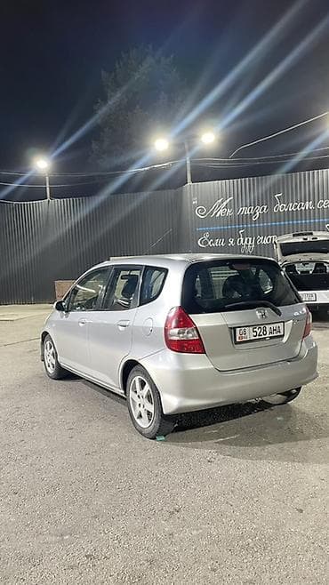 honda fit 1: Honda Fit: 2007 г., 1.3 л, Механика, Бензин, Хэтчбэк — 2