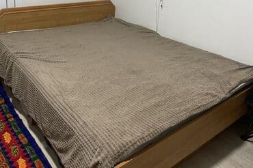 борт для кровати: Двуспальная кровать, Б/у, С матрасом, длина - 200 см — 2