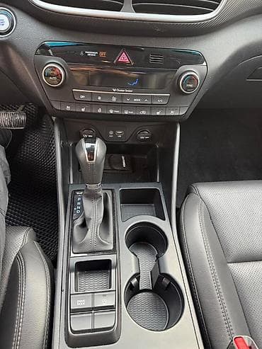 старих: Hyundai Tucson: 2020 г., 2 л, Автомат, Дизель, Кроссовер — 7