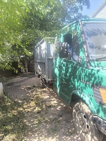 мерс 210 рул: Жүк ташуучу унаа, Mercedes-Benz, Стандарт, 3 т, Колдонулган — 3
