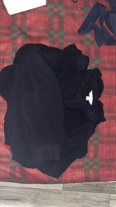 Блузки: Блузка б/у, размер на бирке xl. Рукава-фонарики — 3