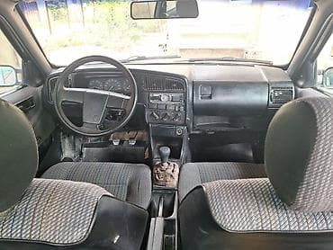 Унаа: Volkswagen Passat: 1991 г., 1.8 л, Кол менен иштөөчү, Бензин, Седан — 5