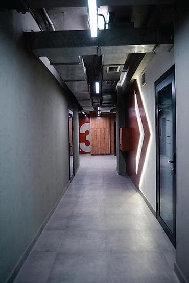 помешение под офис: Аренда офисов, 83 м², В бизнес центре, С системой безопасности — 9