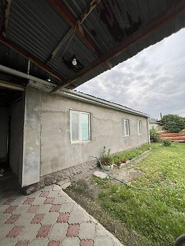 подсобный хозяйства: 📍Продается дом Дом находится в селе Сокулук (верхняя зона). Земля 9 — 5