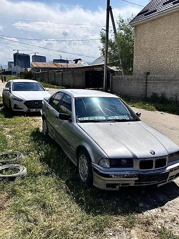 BMW 3 series: 1993 г., 1.8 л, Кол менен иштөөчү, Бензин — 1