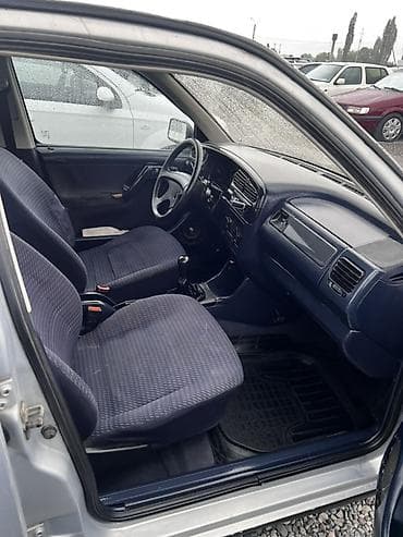 аренда авто с последующим выкупом в бишкеке: Volkswagen Vento: 1993 г., 1.8 л, Механика, Бензин, Седан — 10