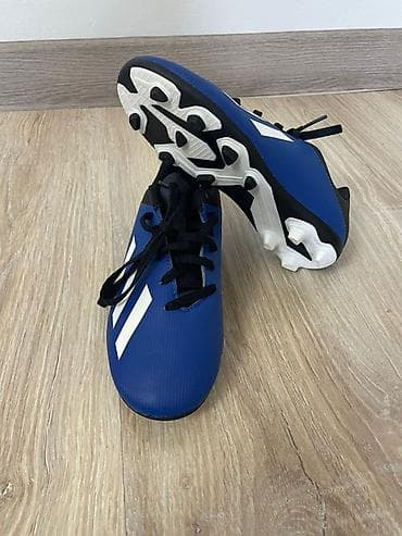 одежда для футбола: Футбольные бутсы adidas оригинал По нашим меркам 32-34 с Америки — 1