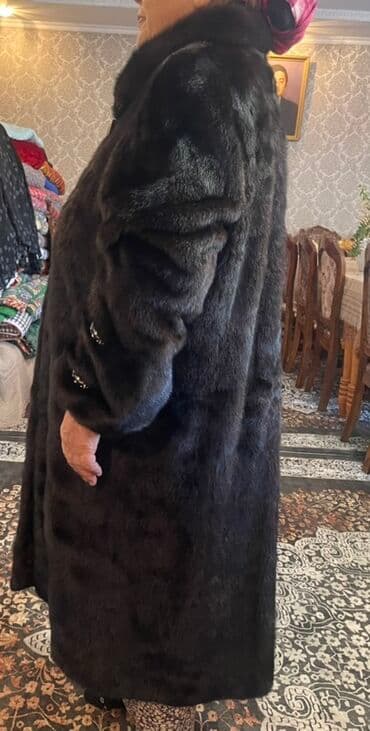 теплый и удобный: Элегантная женская шуба от "Королева" из натурального меха норки — 10