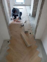 пол б у: Ложим ламинат,-300сом Кварц винил -450сом Линолеум -150сом Наливной — 11