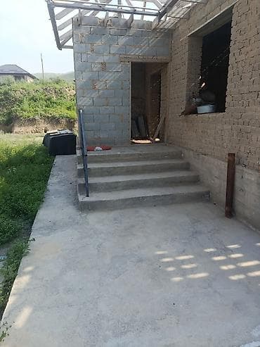 Продаётся недостроенный дом с участком. Описание объекта: - — 3