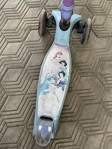 Детские самокаты: Детский трехколесный самокат с рисунком принцесс Disney. На рост 110 - — 2