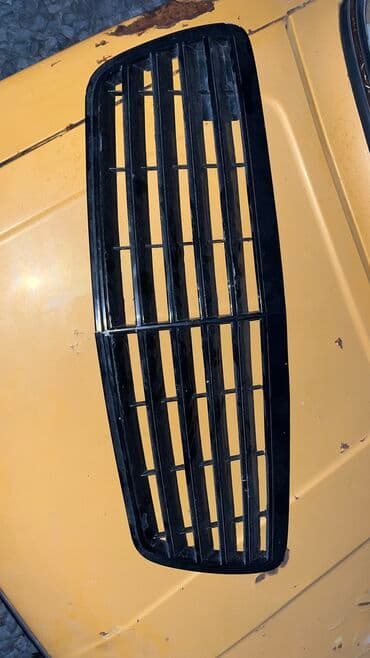 контрактные двигатели из японии в бишкеке: Решетка радиатора Mercedes-Benz Б/у, Оригинал — 1