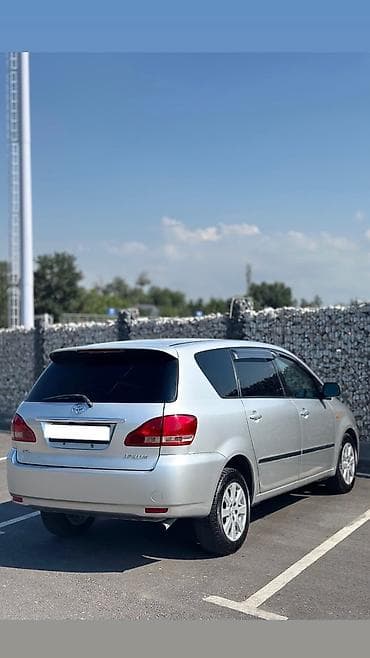 Toyota Ipsum: 2003 г., 2.4 л, Автомат, Бензин, Вэн/Минивэн — 4