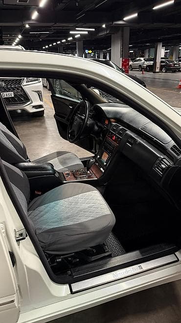 lexus is 2008: Mercedes-Benz E-Class: 2000 г., 3.2 л, Автомат, Бензин, Седан — 4