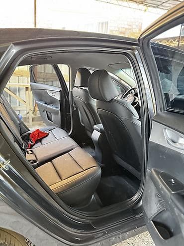 Kia K3: 2022 г., 1.6 л, Автомат, Бензин, Седан — 10