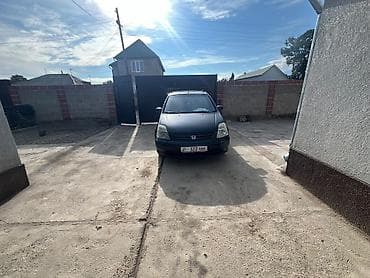 Унаа: Honda Stream: 2002 г., 2 л, Кол менен иштөөчү, Бензин, Вэн/Минивэн — 3