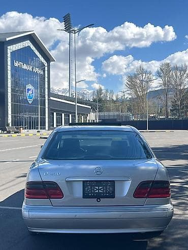 Mercedes-Benz E-Class: 2001 г., 4.3 л, Автомат, Бензин, Седан — 4