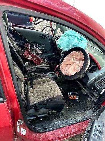 бампер шевроле кобальт: Honda Fit: 2001 г., Бензин, Хэтчбэк — 5