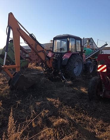 дом на кольосах: Трактор Беларус МТЗ-952 с установленным задним экскаваторным — 2