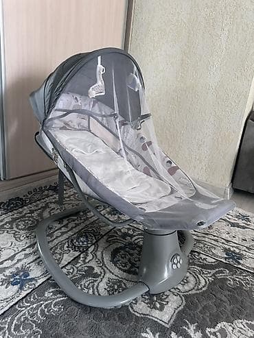 Коляски: Детский электрический шезлонг-качалка от фирмы Mastela с дугой и — 1