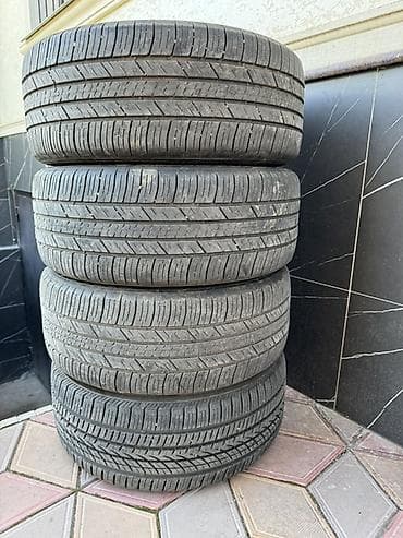 б4 80: Комплект из 4 летних шин 
- Размер: 235/45 R18 — 3