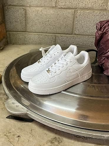 Мужские кроссовки, 41, Nike, Новый, цвет - Белый