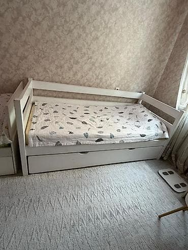 диваны кравать: Детская выкатная кровать-диван с дополнительным спальным местом. С — 2