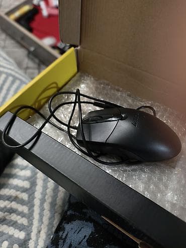 Техника и электроника: Проводная компьютерная мышь с USB-подключением. Особенности: - — 1