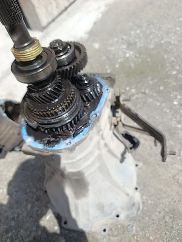 разбор тракторов: Коробка передач Механика Hyundai — 1