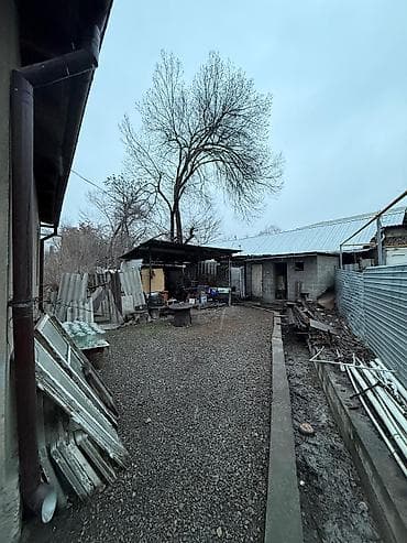 Үйлөрдү ижарага берүү: 🏡 Продаётся кирпичный дом в районе “Золотой квадрат” 📍 Чуйкова / — 7