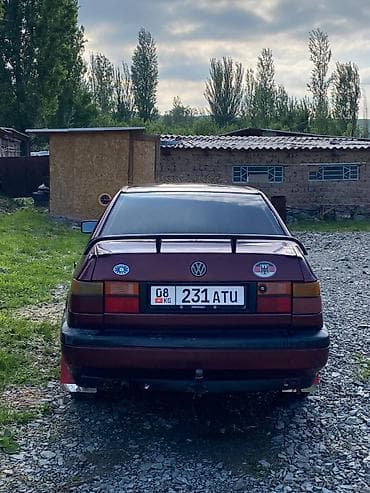 Транспорт: Volkswagen Vento: 1994 г., 1.6 л, Механика, Бензин, Седан — 5