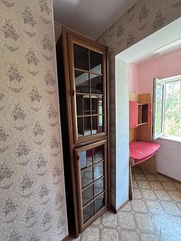 Детский мир: Детский комплект мебели Состав: - Двухъярусная кровать (красная) с — 1