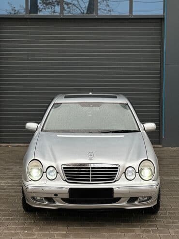 срочно в связи с переездом: Mercedes-Benz E-Class: 2000 г., 3.2 л, Автомат, Бензиновая, Седан — 1