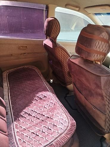 Toyota Ipsum: 2002 г., 2 л, Автомат, Бензин, Минивэн — 4