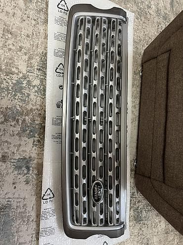 рещетка: Решетка радиатора Land Rover 2017 г., Б/у, Оригинал — 1