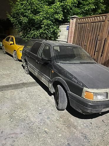 124 2 2: Volkswagen Passat: 1992 г., Универсал — 1