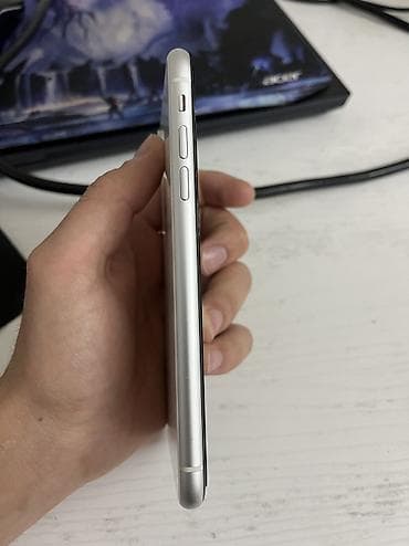 iphone 7: IPhone Xr, Б/у, 128 ГБ, Белый, 76 % — 8