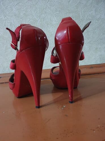 Атайын кийим: Босоножкалар, 37, Колдонулган, түсү - Кызыл, Өзү алып кетүү — 3