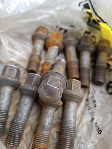 болт гайка: Болты на Mercedes W140 ( кабан )
10 штук — 2