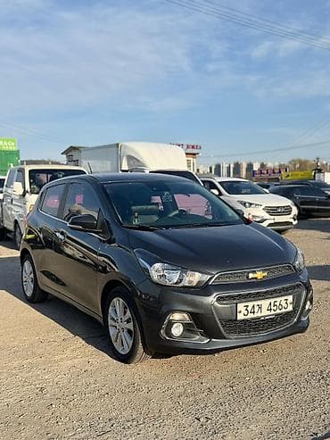 Chevrolet Spark: 2017 г., 1 л, Автомат, Бензин, Хэтчбэк