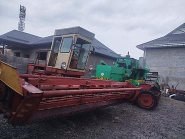 Зерновая жатка, от 5 метров, Б/у at lalafo.kg Зерновая жатка, от 5 метров, Б/у