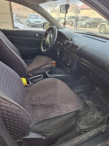 Volkswagen: Volkswagen Passat: 1998 г., 1.6 л, Механика, Бензин, Седан — 6