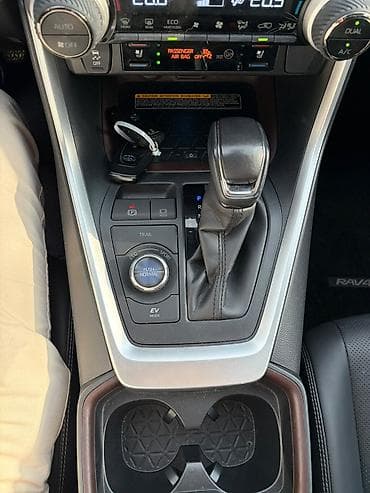 raf: Toyota RAV4: 2020 г., 2.5 л, Автомат, Гибрид, Кроссовер — 2