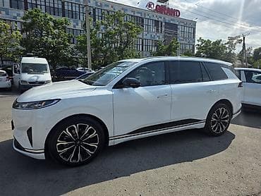voyah dream: Dongfeng : 2026 г., 1.5 л, Электромобиль, Внедорожник — 2