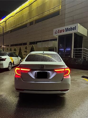 byd e7: Honda Accord: 2020 г., 1 л, Вариатор, Бензин, Седан — 3