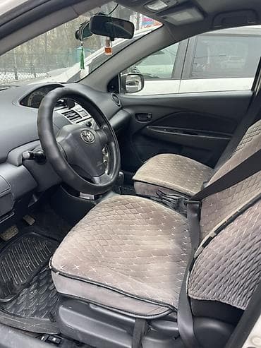 жигули ваз2104: Toyota Yaris: 2008 г., 1.3 л, Автомат, Бензин, Седан — 4