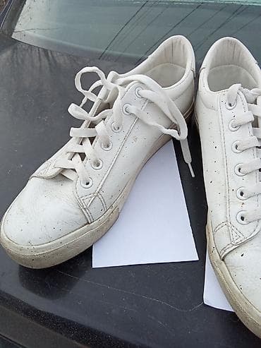 Үлпөт көйнөктөрү жана аксессуарлар: Продам кроссовки на весну размер 42-43! Без дефектовцена 500 сом — 4